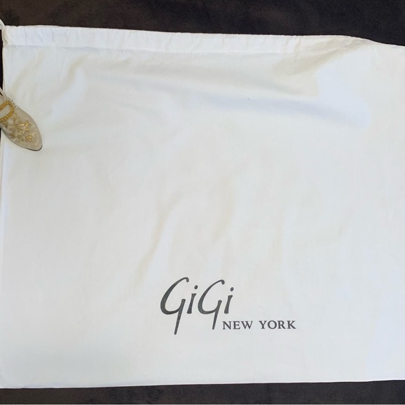 GiGi white larger lightweight drawstring dust bag VVGUC - Picture 3 of 6
